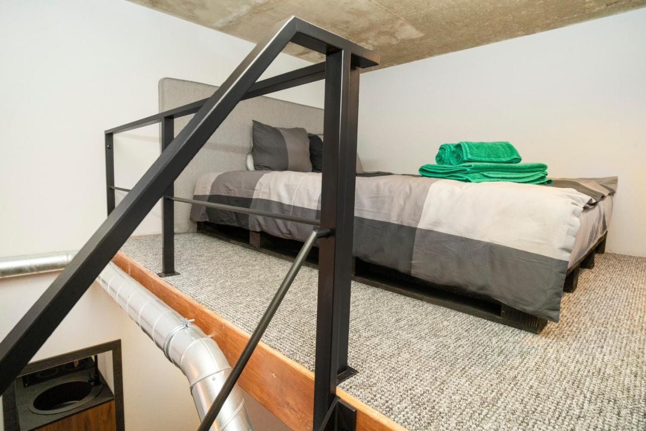 Teeny Tiny Lofts In Center カウナス エクステリア 写真