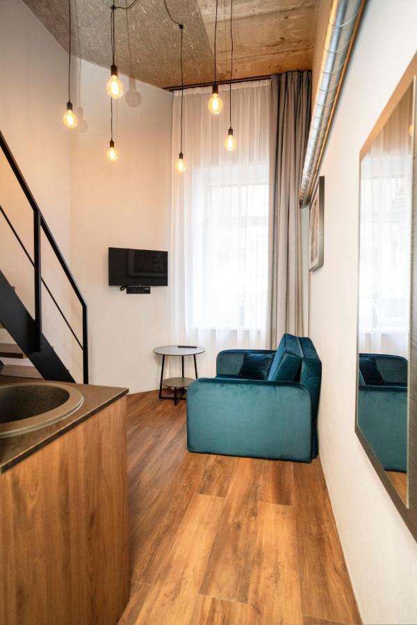 Teeny Tiny Lofts In Center カウナス エクステリア 写真